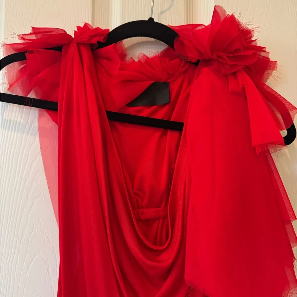 Boudicca Elegant Red Evening Gown